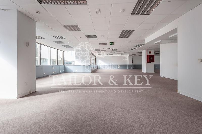 Foto 9d841e27-4fe8-408f-8dea-91d97babea23. Rent office space in Cuatro Caminos - Azca Madrid
