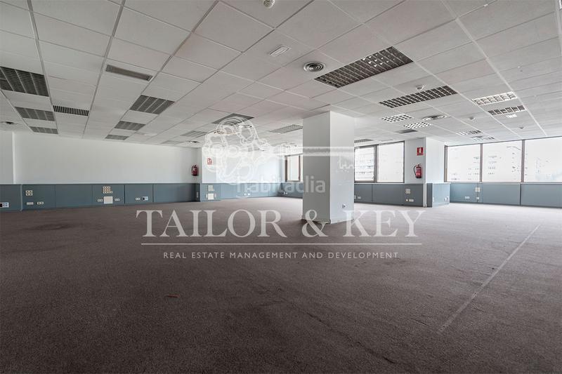 Foto af54c4df-bd7e-4f65-9eab-8fb1037f462b. Rent office space in Cuatro Caminos - Azca Madrid