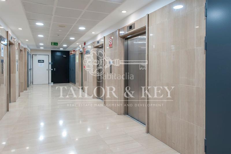 Foto f837b36b-8215-43a9-aff0-72c448ae665c. Alquiler oficina en Cuatro Caminos - Azca Madrid
