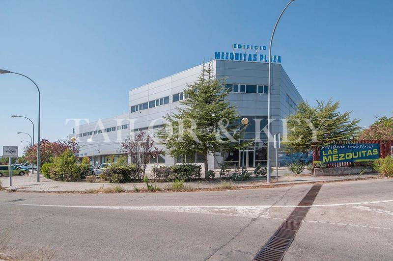 Foto c7e7227a-2284-46ce-8efa-c754f414f405. Büro mit heizung parking in Los Olivos-Los Ángeles Getafe