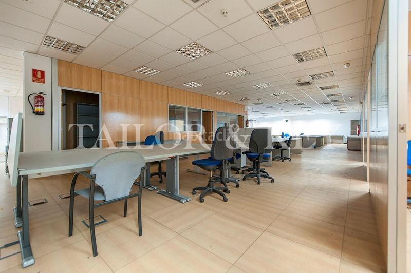 Foto a2c1c321-ebcc-42ca-a246-31dd7464b35d. Office space with heating parking in Los Olivos-Los Ángeles Getafe