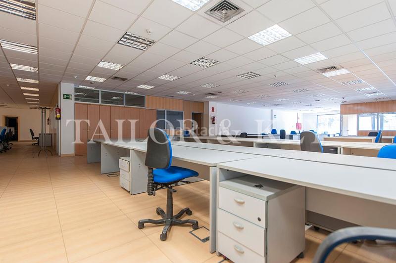 Foto b16c9007-7944-4f89-955e-1b77f2899368. Office space with heating parking in Los Olivos-Los Ángeles Getafe