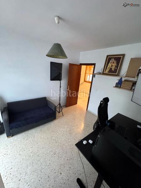 Foto 90a04060-c3b9-4510-86d7-bf5e1de08496. Casa adossada amb aparcament a Écija