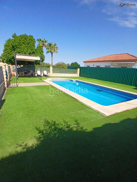 Foto f183a0e8-de92-430f-8969-c92a39911776. Chalet  en los algarbes en Carlota (La)