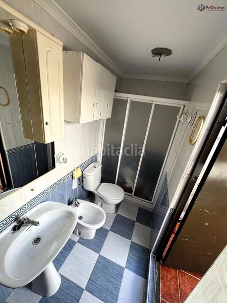 Foto f1f2ad82-c5cd-4043-b893-26da368676b5. Casa adossada a Écija