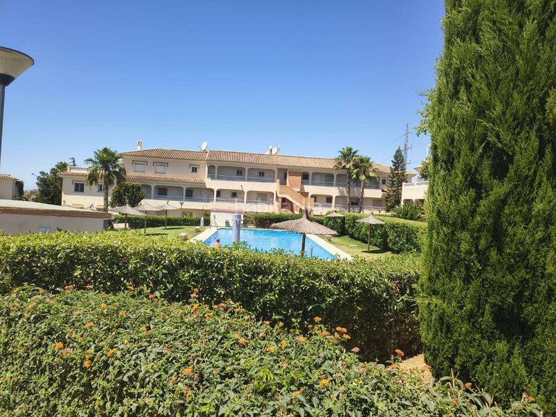 Foto 2b6c5143-7ed3-49f3-9b2d-17bbbfc26150. Pis amb piscina a Torrox park Torrox