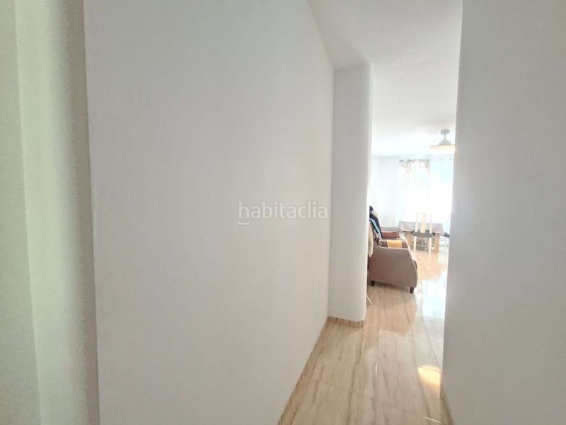 Foto 0f7eb3f9-f5e3-4265-9cd6-c52b237d5044. Pis a Centro Torre del Mar