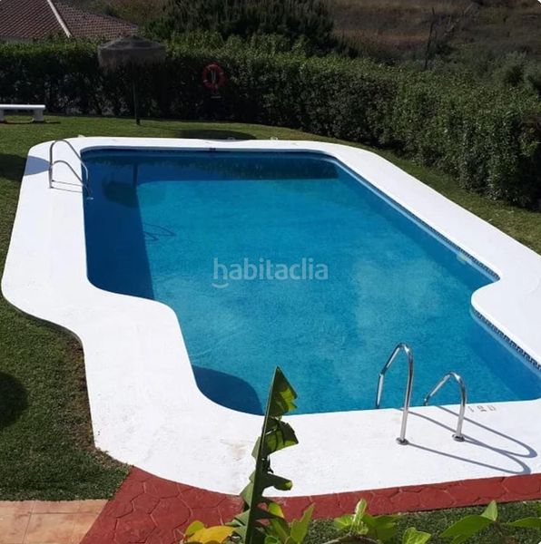 Foto 2be32bc2-d689-4125-8958-43e316b34f52. Apartament amb piscina a El Peñoncillo Torrox