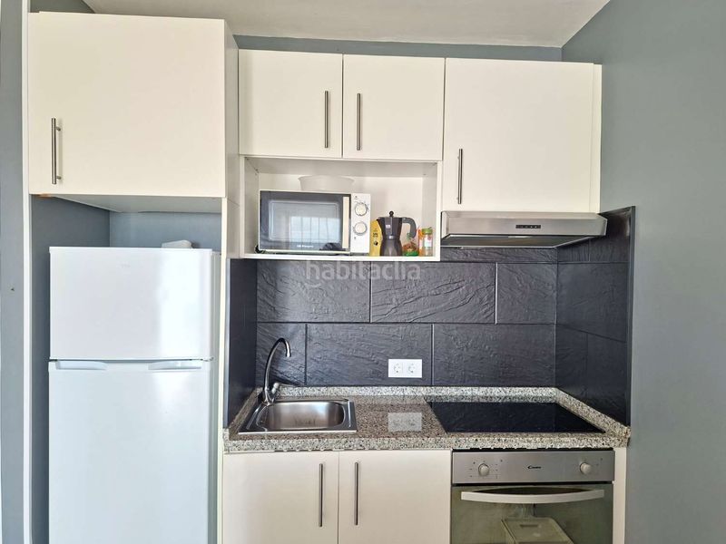 Foto c50d616a-7f38-487b-a782-72d6baf222bb. Apartament amb piscina a El Peñoncillo Torrox