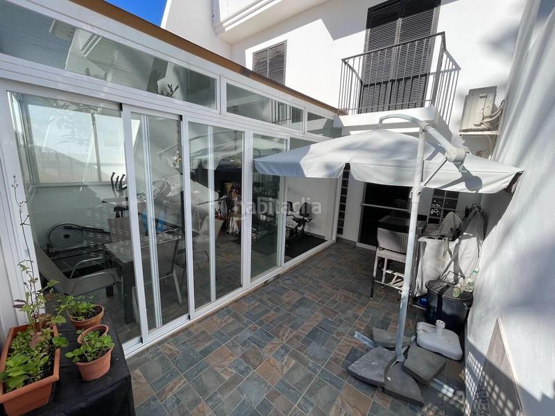 Foto 8df0ab70-29ea-4db2-b67a-4bd68c952c1d. Casa adossada amb aparcament piscina a Viña Málaga Torre del Mar