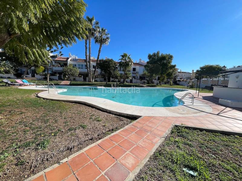 Foto e22f757b-8929-43f2-a2a0-22ad3c513bb9. Casa adossada amb aparcament piscina a Viña Málaga Torre del Mar