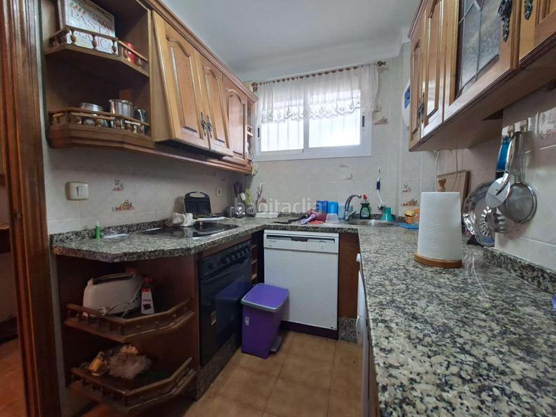 Foto 7e8f42f4-7c07-440e-879c-d96a3a1d8a40. Appartamento con piscina in Centro Torre del Mar
