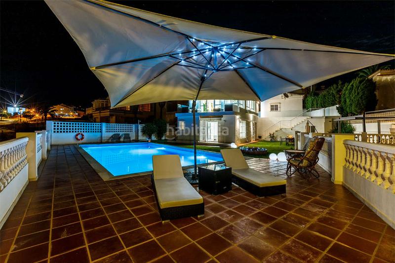 Foto 1f15ebb9-abd5-4b00-908d-77b877df1223. Chalet avec parking piscine dans Caleta de Velez