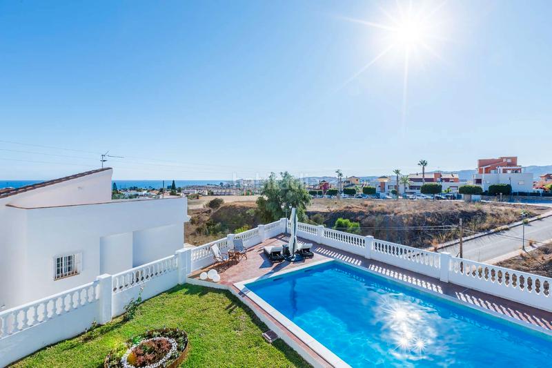 Foto 2079349c-4f1c-49ff-9f65-46d901630e1c. Chalet avec parking piscine dans Caleta de Velez