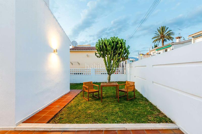 Foto 4849757a-1e8d-454e-8481-1527aaba365a. Chalet avec parking piscine dans Caleta de Velez