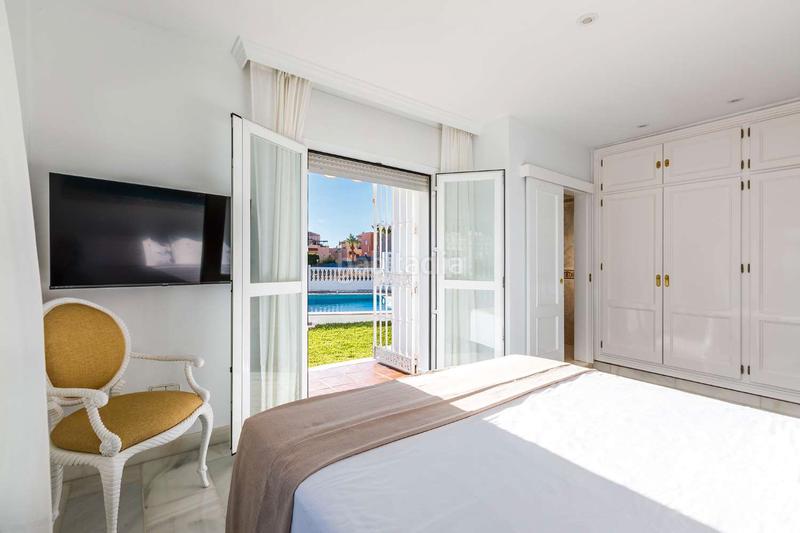 Foto baf998d7-7c50-4f2d-9a2b-5b912d60447d. Chalet avec parking piscine dans Caleta de Velez