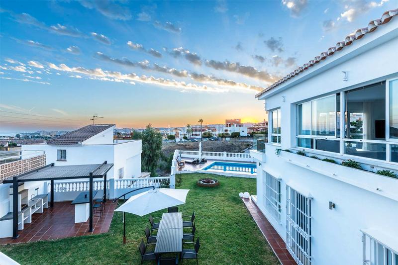 Foto e559462d-07d7-4134-abf3-83de9e7bc0c3. Chalet avec parking piscine dans Caleta de Velez