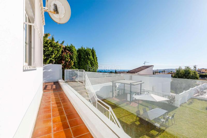 Foto f1af5e40-569b-47f5-b61e-6e0256562c18. Chalet avec parking piscine dans Caleta de Velez