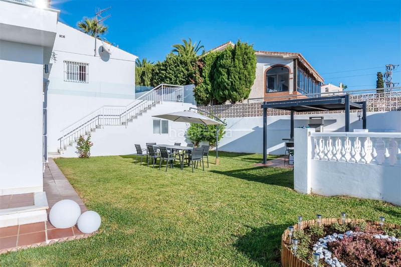 Foto fc45e23d-79b6-4229-b189-c9d1e1ea6345. Chalet avec parking piscine dans Caleta de Velez