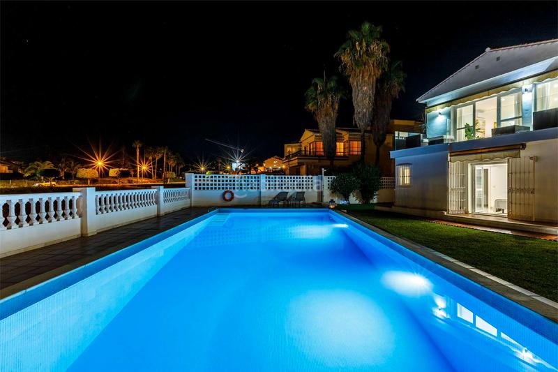 Foto fc8ed893-0cf2-4dd6-a067-f9aa88b3b806. Chalet avec parking piscine dans Caleta de Velez