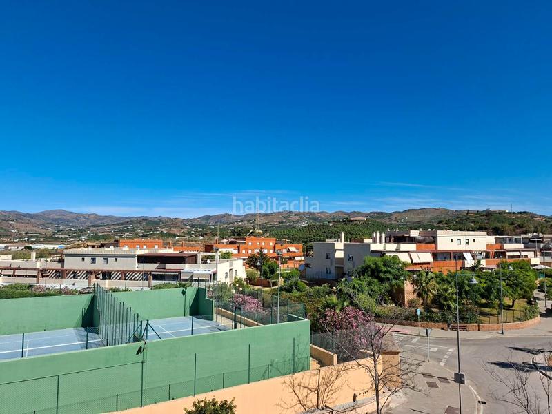 Foto b4ad04c4-c274-48fd-a25d-7a9cde089266. Casa adosada en Almayate Bajo