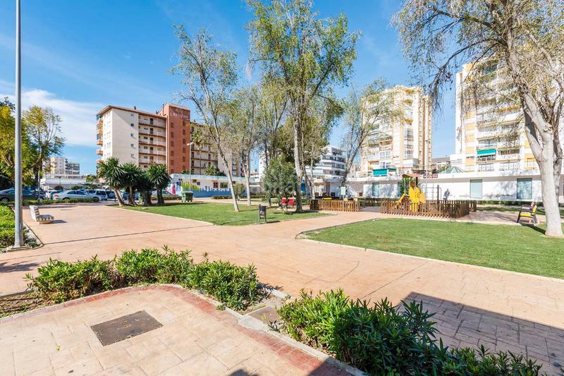 Foto 25cc4c75-5667-4fbf-86f2-04837dda047c. Appartement avec parking dans Poniente-Faro Torre del Mar
