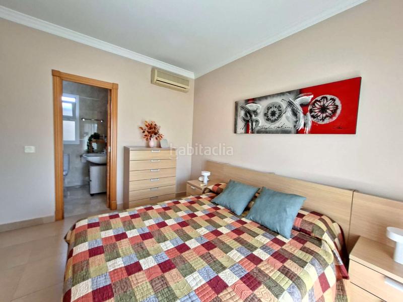 Foto 00de0fe5-67df-4f3a-8a03-a3429f417bfa. Piso en Caleta de Velez