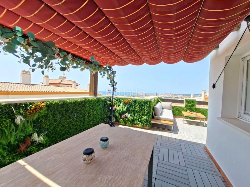 Foto a2a1d6c7-4466-405d-b796-c05b14af9012. Piso en Caleta de Velez