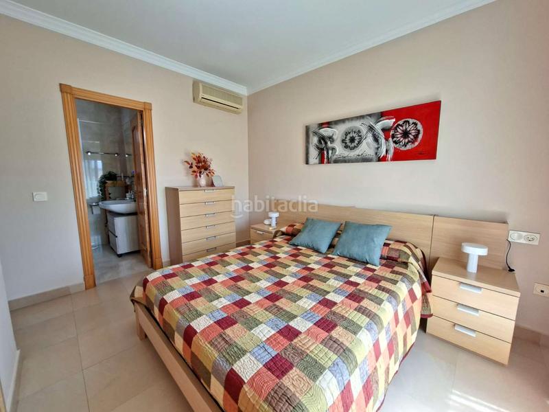 Foto b1667071-6637-438e-b413-f3f349deaede. Piso en Caleta de Velez