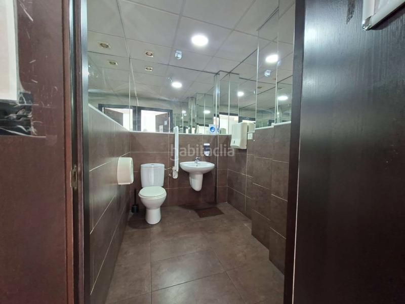 Foto ca60ad59-1672-4424-8a55-2a41ac6a822e. Local comercial en Poniente-Faro Torre del Mar