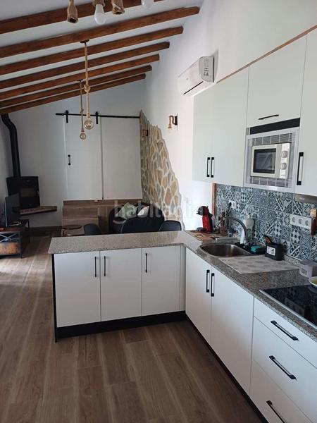 Foto 0e4757bd-43ee-4604-80ae-f3285f8111e5. Alquiler masía en Arenas