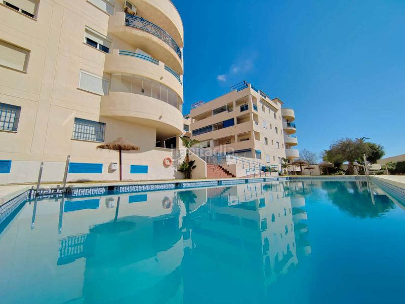Foto 587073c9-87f3-4a97-a13c-69f8d33b94be. Lloguer apartament amb calefacció aparcament piscina a Torrox