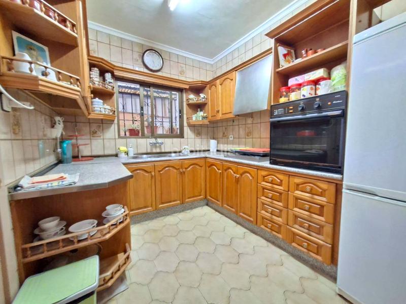 Foto 8d4c1abb-f50d-4a71-95b9-8e3b59537844. Casa bifamiliare in Martiricos - La Roca - La Rosaleda Málaga