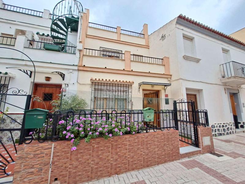 Foto ed5e2b06-092d-477e-b9fc-430a00c73310. Casa bifamiliare in Martiricos - La Roca - La Rosaleda Málaga