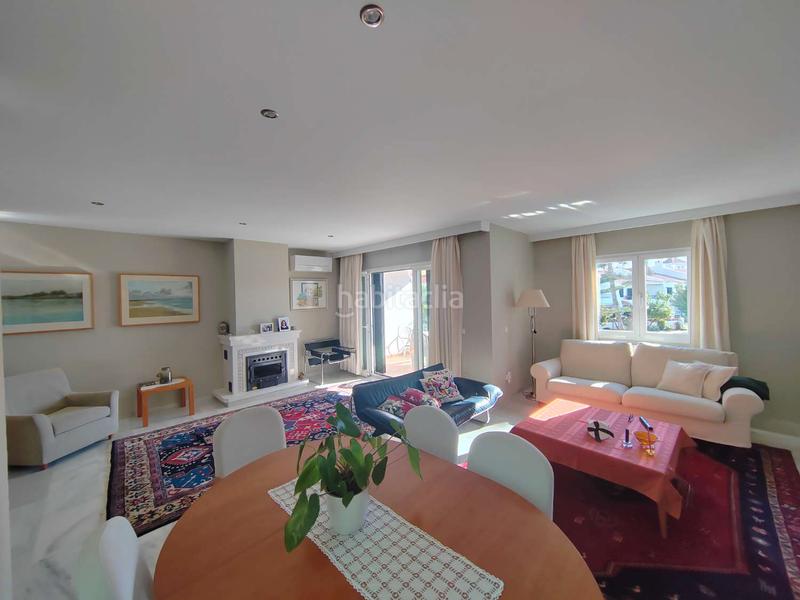 Foto d53c1185-3ac5-4aa6-b369-480772e76902. Casa a schiera con parcheggio piscina in Viña Málaga Torre del Mar