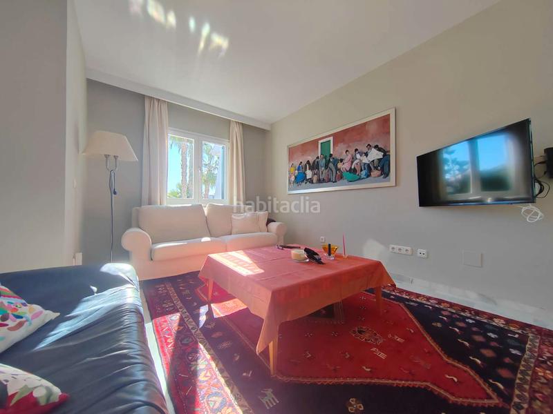 Foto ee16a175-1c18-4742-8ab4-675b32a13cc4. Casa adossada amb aparcament piscina a Viña Málaga Torre del Mar