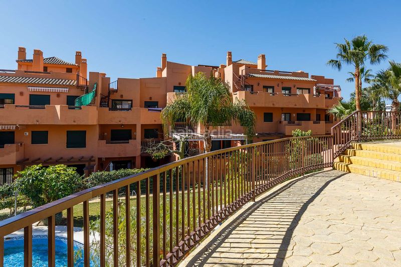 Foto bc056456-9aca-4847-aa70-8027ddac6983. Planta baixa amb calefacció aparcament piscina a Torre del Mar
