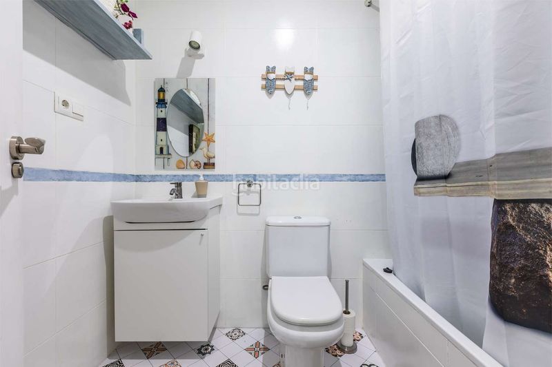 Foto e6ecfddd-b18e-4682-b278-e0e31b468f8b. Planta baixa amb calefacció aparcament piscina a Torre del Mar