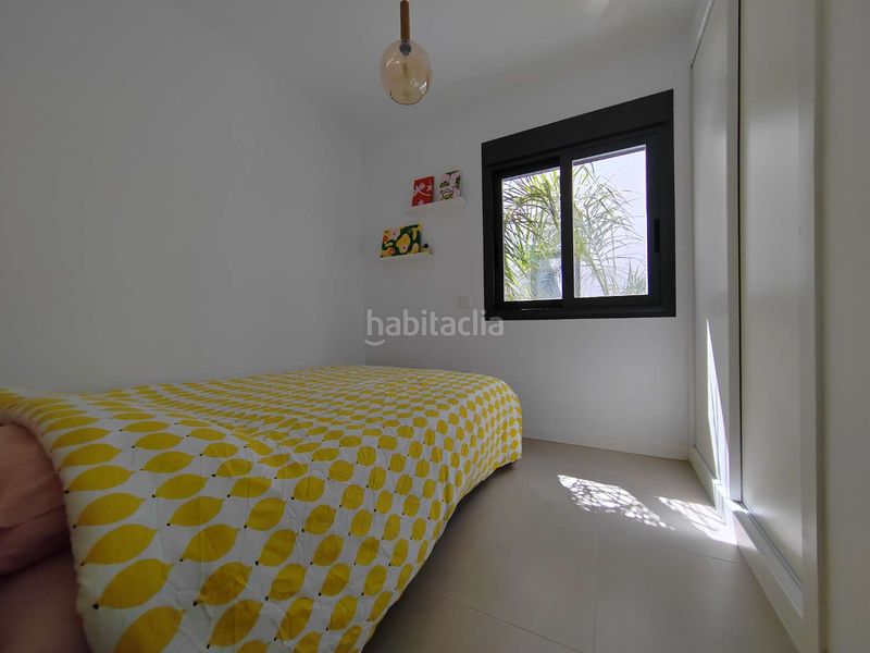 Foto 9b616d0f-ba33-4712-90bb-030ec82bafb1. Piccolo appartamento con parcheggio piscina in Almayate Bajo