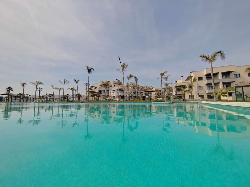 Foto be19de56-0aa9-47a1-af98-2454f342eba1. Piccolo appartamento con parcheggio piscina in Almayate Bajo