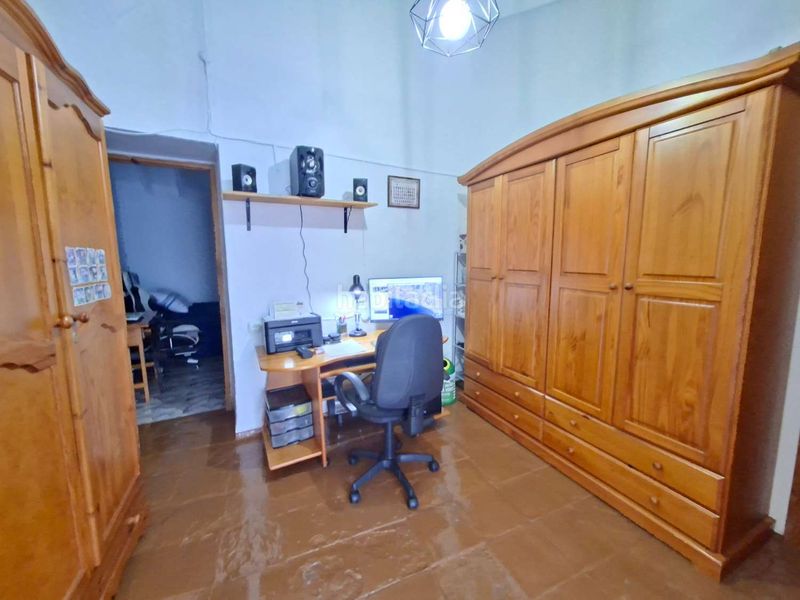 Foto a0c46384-7c14-4262-8d35-30fa40edcf90. Masia amb aparcament a Viñuela