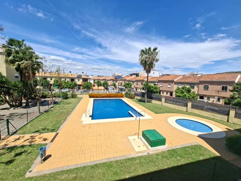 Foto 3d00585f-5a3c-45d4-b530-67b40b703ae8. Pis amb aparcament piscina a Campanillas Málaga