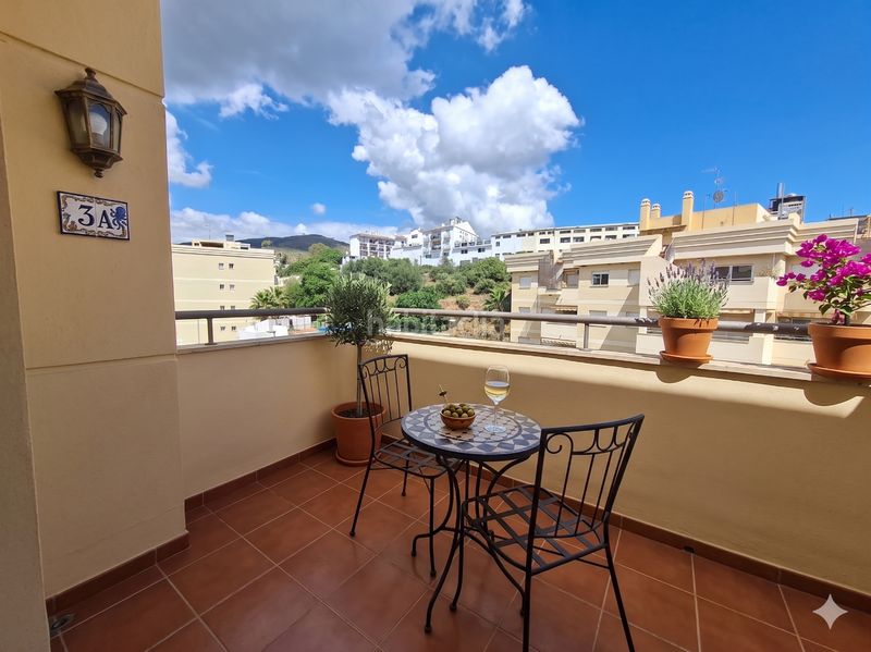 Foto efeeeabb-230f-4bbb-b9d6-7b7ba8c18581. Attique avec parking piscine dans Torrox pueblo Torrox