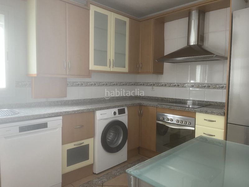 Foto 27a32a0e-0431-4194-958d-3d5b82b04d0f. Piso en Centro Torre del Mar