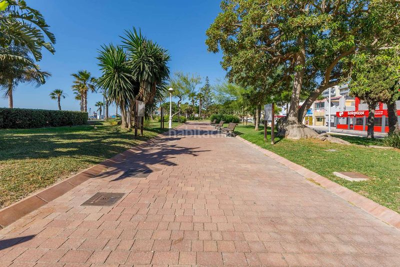 Foto f977680d-2d2d-4efe-9341-c85864c3af8f. Pis amb piscina a Poniente-Faro Torre del Mar