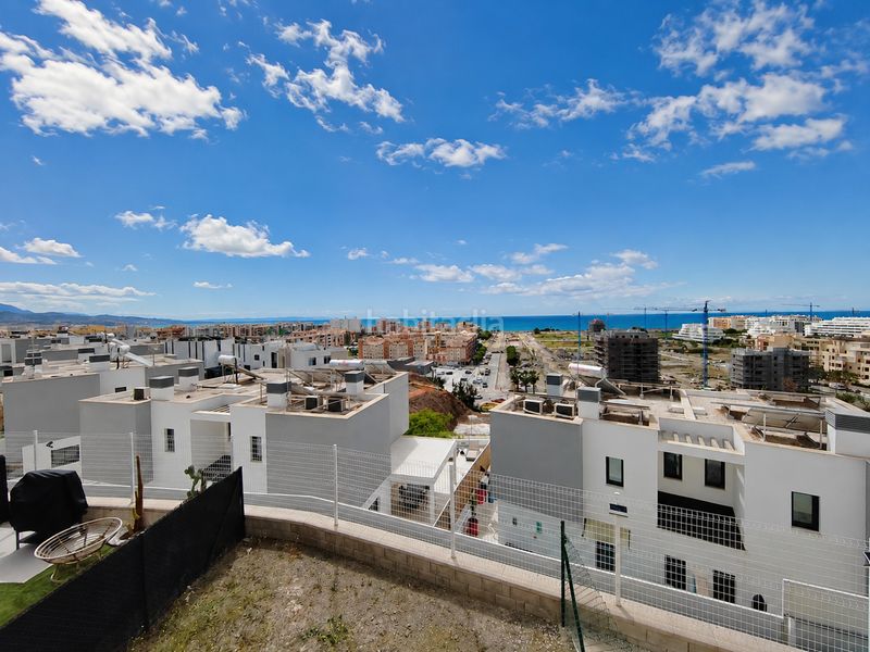 Foto 7d3d4b69-a38b-48d1-b373-6acca80fe427. Affitto chalet con parcheggio piscina in Viña Málaga Torre del Mar