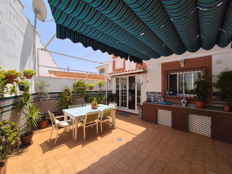 Foto 4adaad59-4093-4542-a6a3-7e7c0bc099d0. Reihenhaus mit parking pool in Almuñecar centro Almuñécar