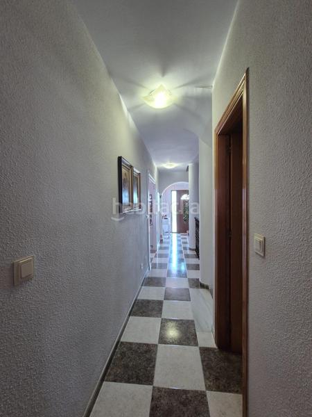 Foto b222e69a-c8ec-46c5-850a-f6fd21d8dbeb. Reihenhaus mit parking pool in Almuñecar centro Almuñécar