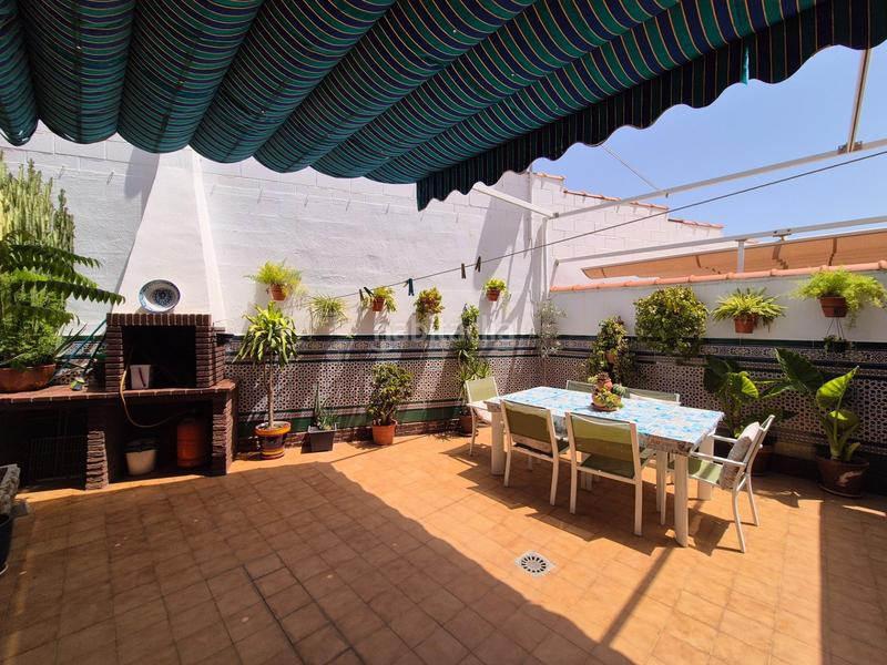 Foto e0ce059b-b469-457a-9ec9-72d821ec9417. Reihenhaus mit parking pool in Almuñecar centro Almuñécar