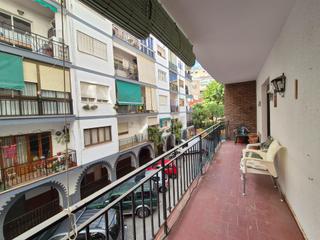 Apartament  Avenida andalucia. Amplia vivienda de 3 dormitorios en el centro de almuñécar